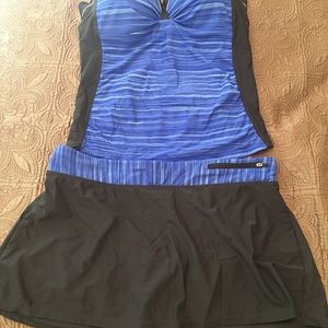 Tankini 2 piece swimsuit NWOT